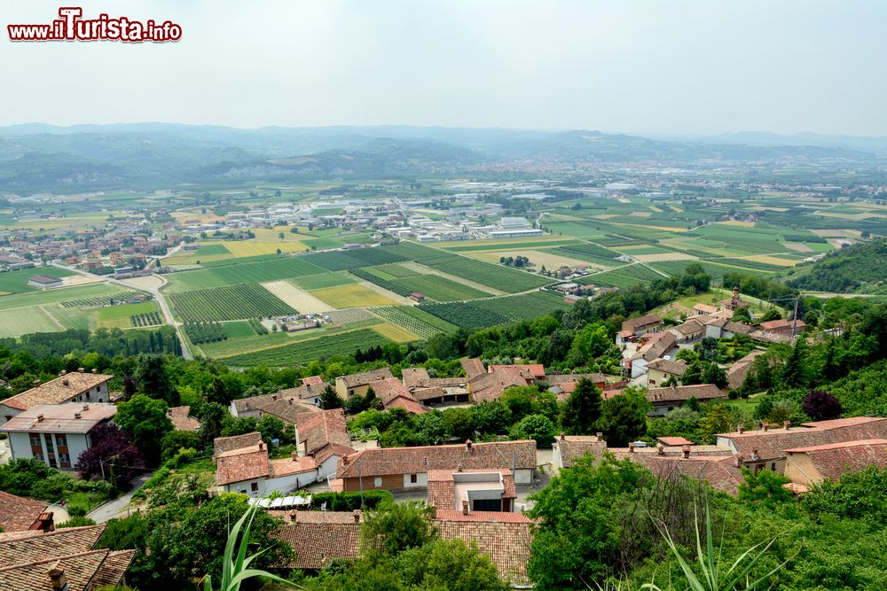 Immagine Il panorama del Roero da Guarene in Piemonte