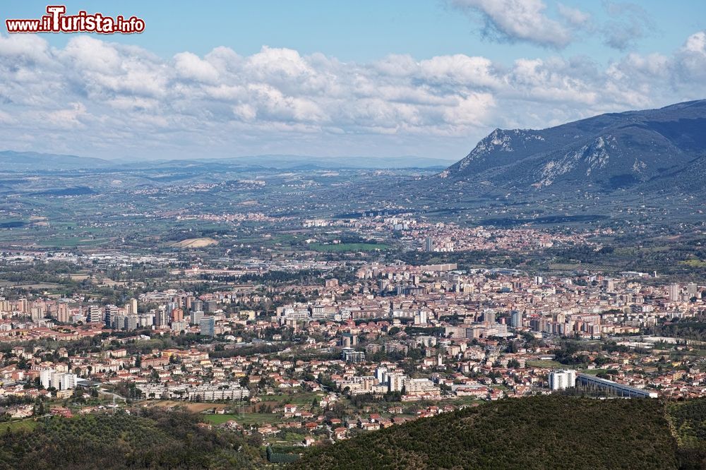 Immagine Il panorama della città di Terni, capoluogo di Provincia in Umbria