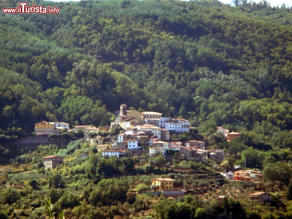 Immagine Il panorama di Marliana, località del pistoiese in Toscana - © Fluctuat - CC BY-SA 3.0, Wikipedia