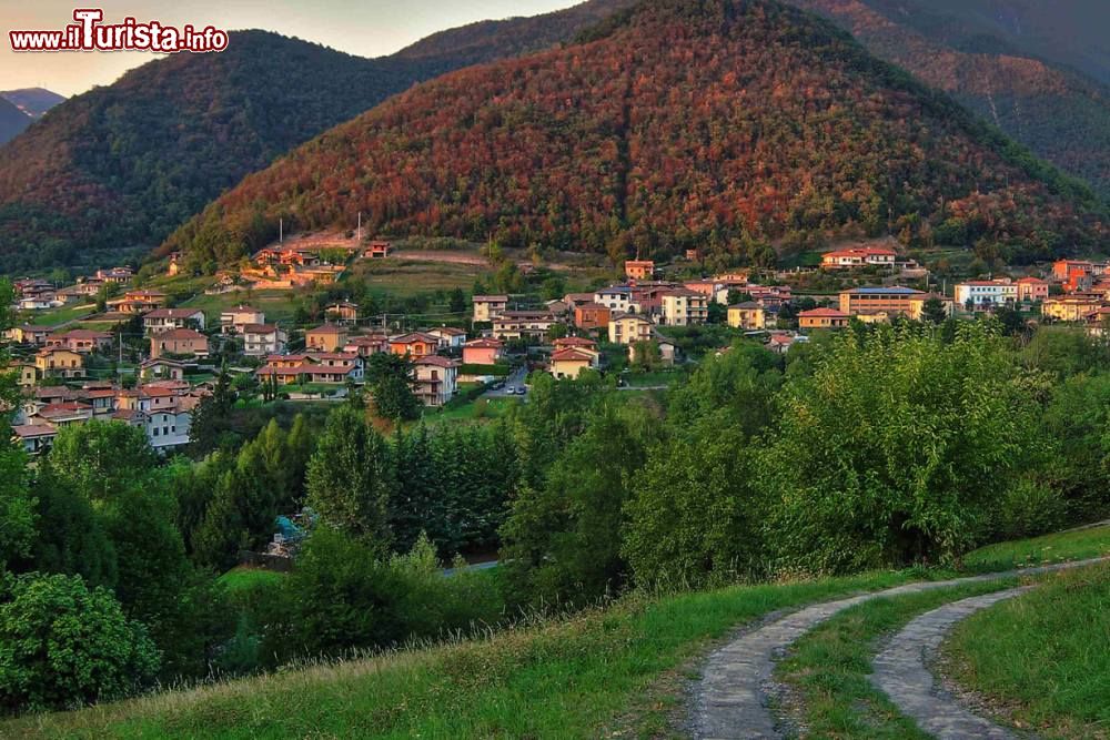 Immagine Il panorama di Viadanica in Lombardia, vicino al Lago d'Iseo - © Comune di Viadanica