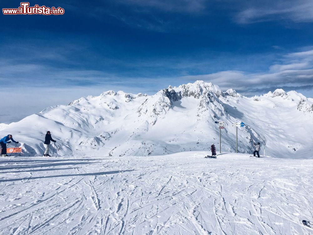 Immagine Il panorama sulle Alpi Francesi che si domina dalle piste di Valmorel in Francia