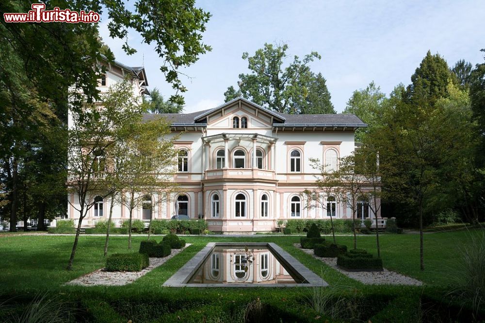 Immagine Il parco di Villa Rabl  a Bad Hall in Alta Austria - ©  Isiwal - CC BY-SA 3.0 at, Wikipedia