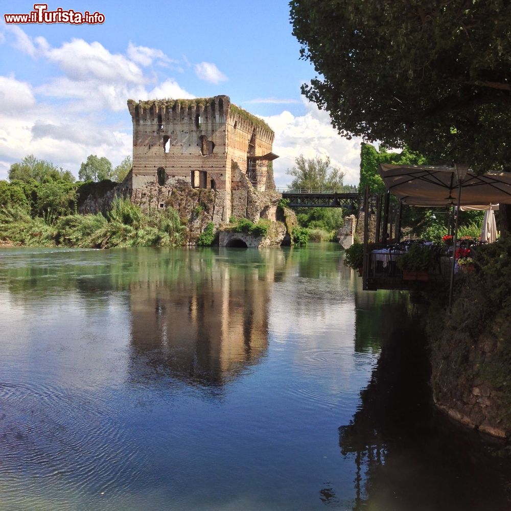 Immagine Il pittoresco borgo veneto di Borghetto sul Mincio, vicino a Valeggio