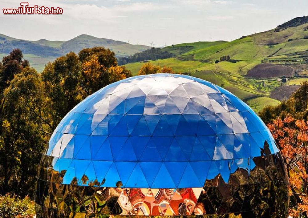 Immagine Il Planetario di Roccapalumba in Sicilia - ©  sicilia-nostra.it, CC BY 3.0, Collegamento