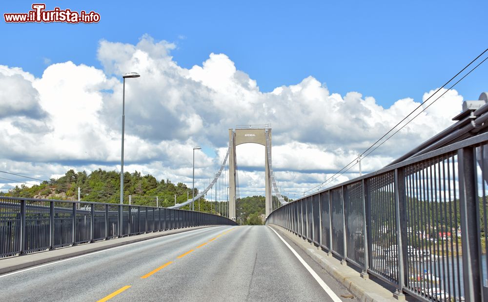 Immagine Il Ponte Tromoy ad Arendal in Norvegia.