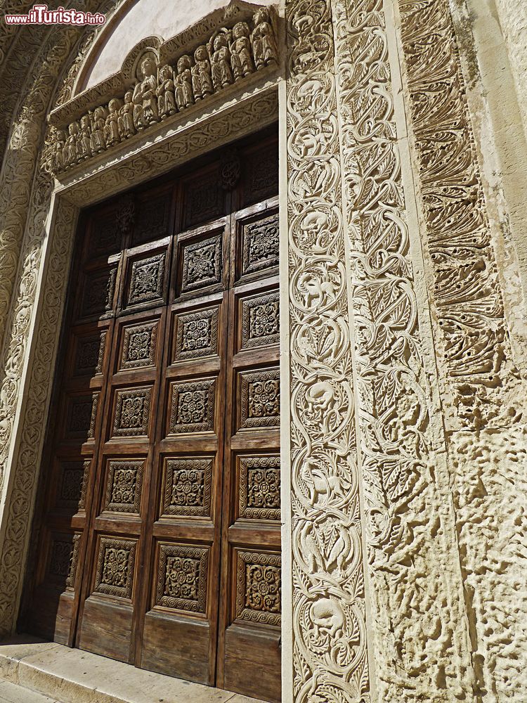 Immagine Il portale d'ingresso della Basilica di Santa Caterina a Galatina, Puglia.