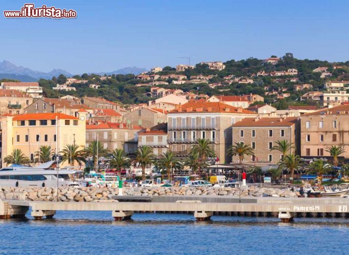 Immagine Il porto della cittadina francese di Propriano, Corsica. Questo grazioso villaggio di origini genovesi è una delle località più turistiche fra Ajaccio e Bonifacio - © Eugene Sergeev / Shutterstock.com