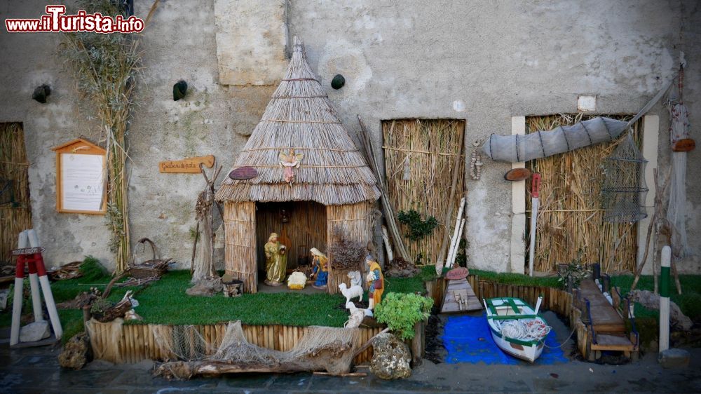 Immagine Il presepio Graisani de pal nel centro della città di Grado in Friuli