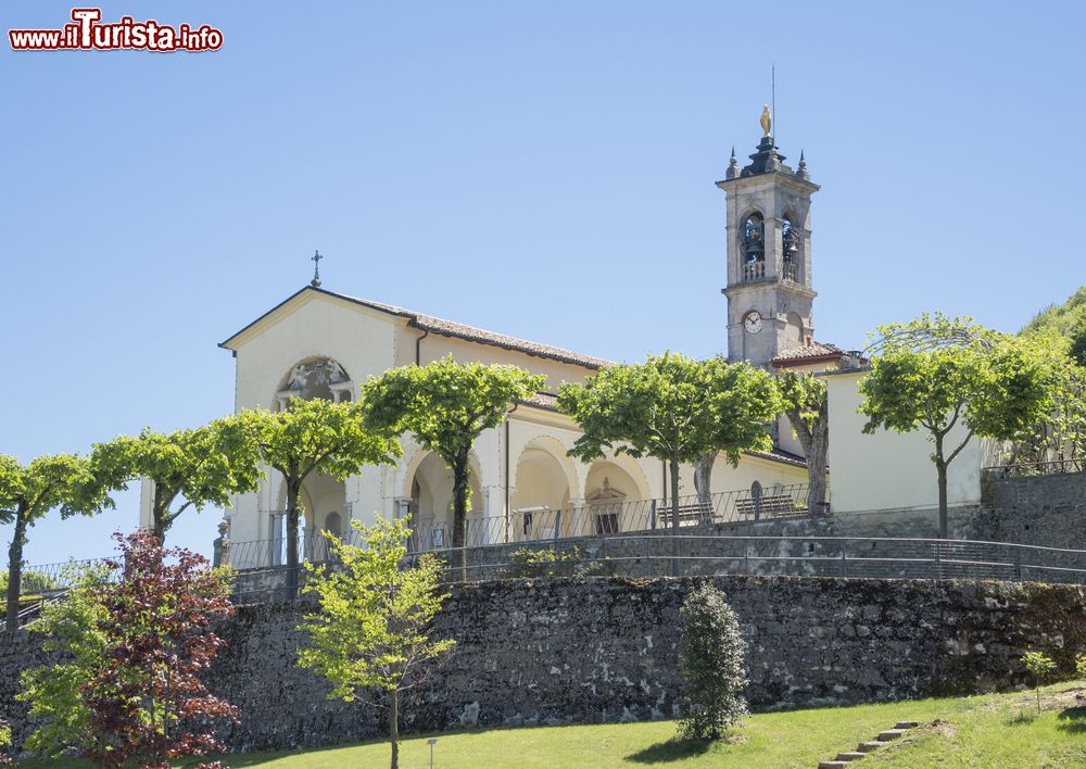 Immagine Il Santuario di Altino siamo nell'area di Bergamo vicino ad Albino in Lombardia