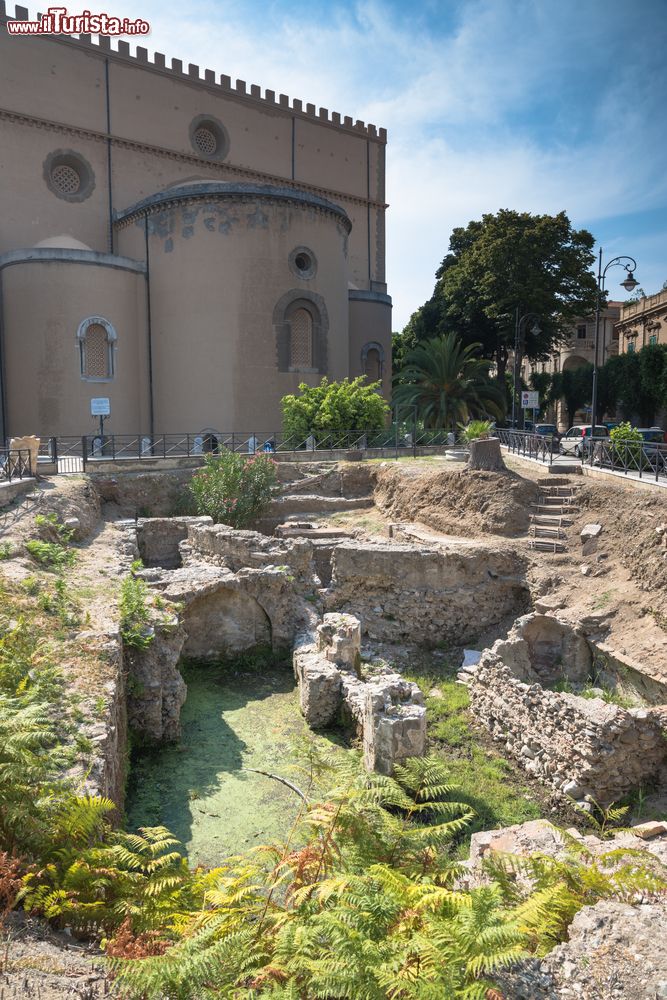 Immagine Il sito archeologico nei pressi della cattedrale di Messina, Sicilia.