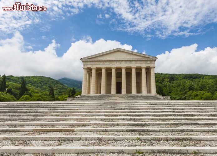 Immagine Il tempio Canoviano di Possagno - © Maurizio Sartoretto / Shutterstock.com