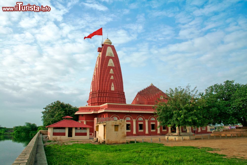 Immagine Il tempio di Shiva Nageshwar (Il Signore dei Serpenti), siamo a Dwarka nel Gujarat