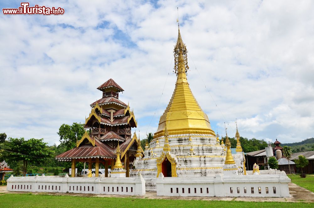 Immagine Il tempio di Wat Tophae a Khun Yuam nella provincia di Mae Hong Son, nord della Thailandia.