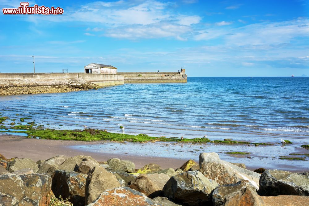 Immagine Il vecchio porto di Kirkcaldy, Scozia, UK.