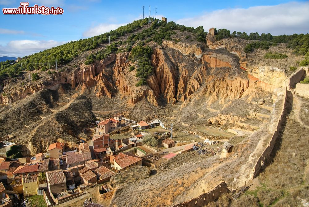 Immagine Il villaggio di Daroca visto dall'alto della collina, Aragona, Spagna.