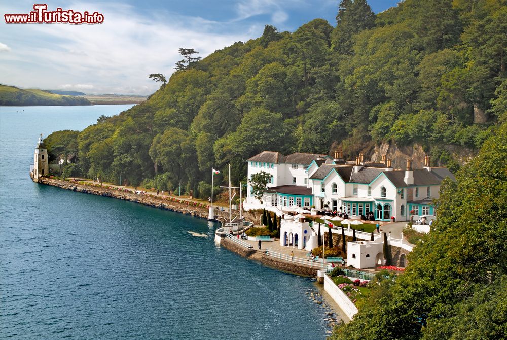 Immagine Il villaggio di Portmeirion è situato sull'estuario del fiume Dwyryd in Galles, UK.