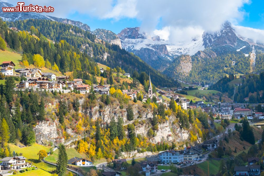 Immagine Il villaggio di Santa Cristina in Val Gardena, siamo nella regione del Trentino Alto Adige.