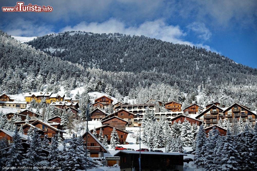 Immagine Il villaggio innevato di Monginevro, Francia - © MikeDotta / Shutterstock.com