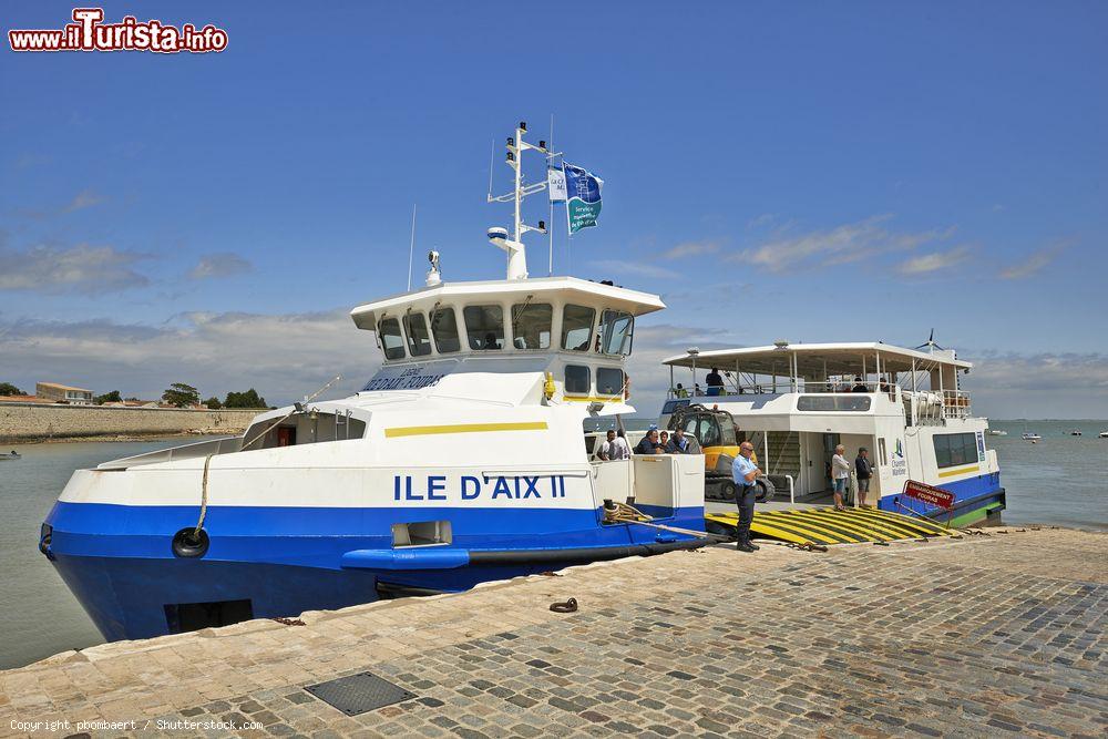 Immagine Ile d'Aix, ferry boat lungo la costa atlantica fra Fouras e Aix Island, Charente-Maritime, Francia - © pbombaert / Shutterstock.com