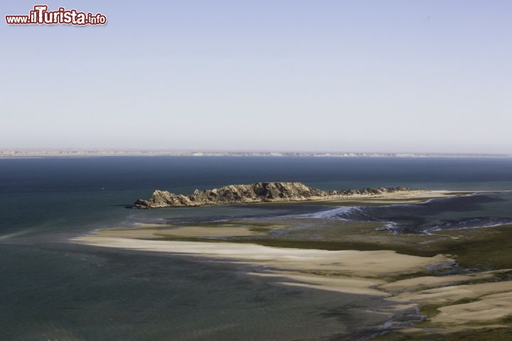 Immagine Île Herné, Dakhla: è un'isola che si trova nella parte più settentrionale della laguna ed è conosciuta anche con il nome di Île du Dragon.