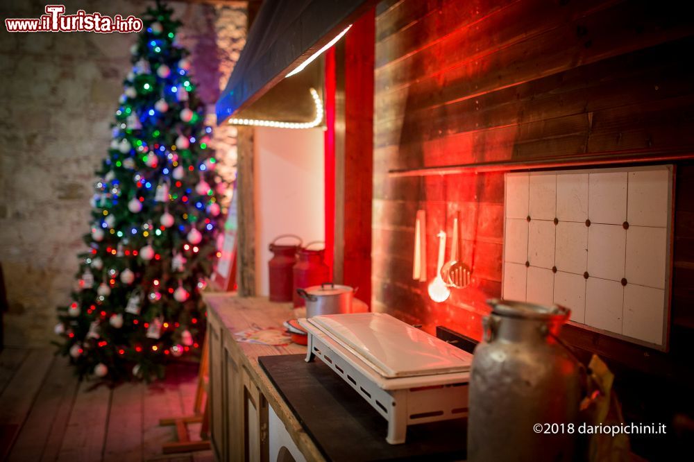 Immagine Imparare a cucinare al villaggio di Babbo Natale a Montepulciano (Toscana): durante l'Avvento sono tanti i corsi e i laboratori organizzati per i più piccoli.