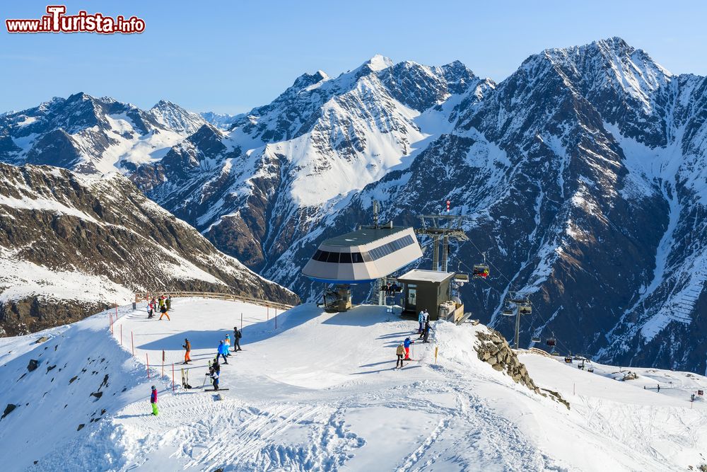 Immagine Impianto sciistico nella Valle Pitzaler in Tirolo (Austria), non lontano da Sankt Leonhard im Pitztal