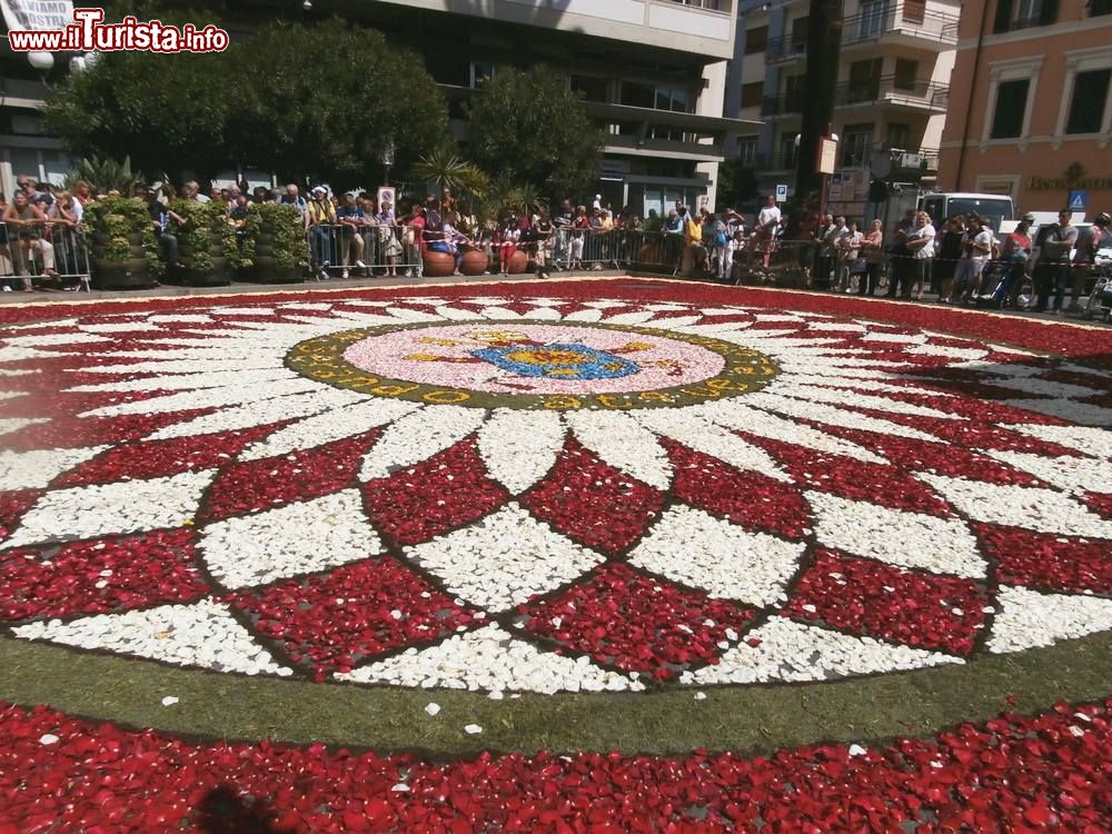Infiorata del Corpus Domini Diano Marina