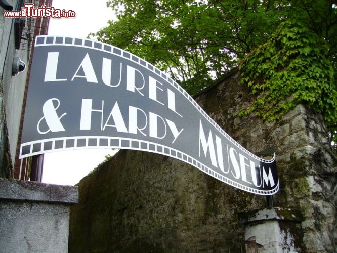 Immagine L'ingresso del nuvo  Museo dedicato a Stanlio e Ollio (Laurel and Hardy) a Ulverston - © www.laurel-and-hardy.co.uk