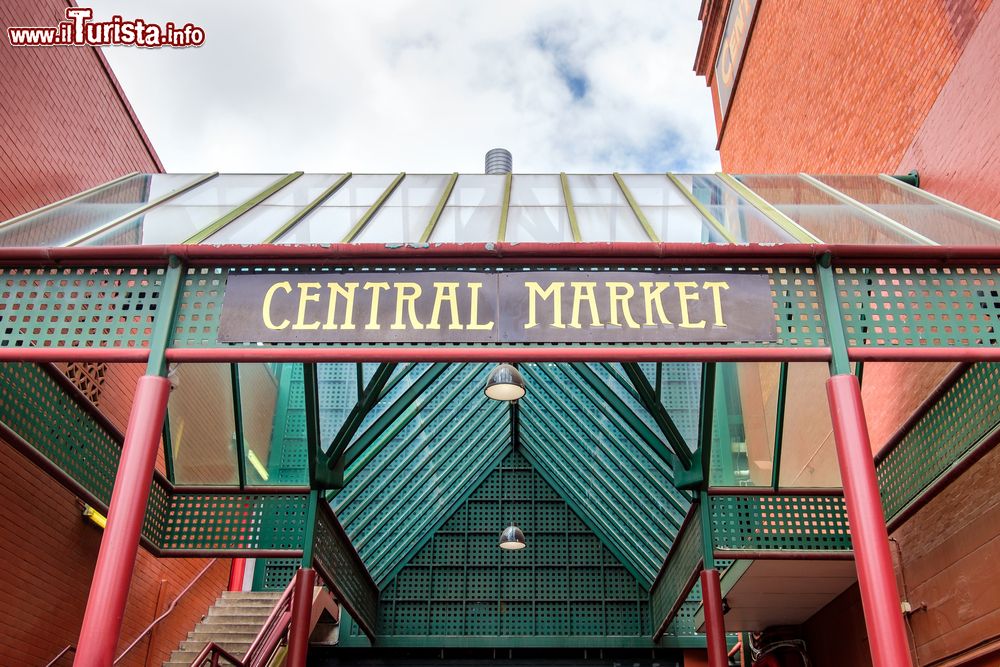 Immagine Insegna del Central Market di Adelaide, Australia.