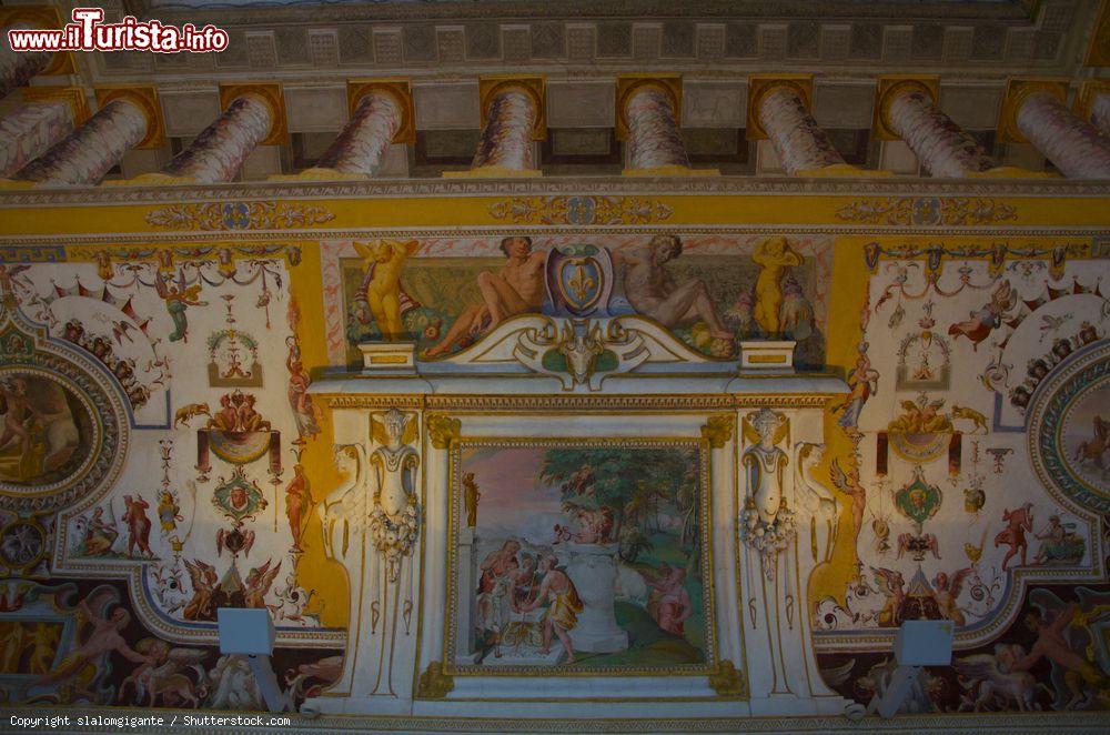 Immagine Interni della Villa d'Este a Tivoli, nei pressi di Roma, Lazio. Inserita nell'elenco Unesco, questa costruzione è uno splendido esempio di architettura del Rinascimento - © slalomgigante / Shutterstock.com