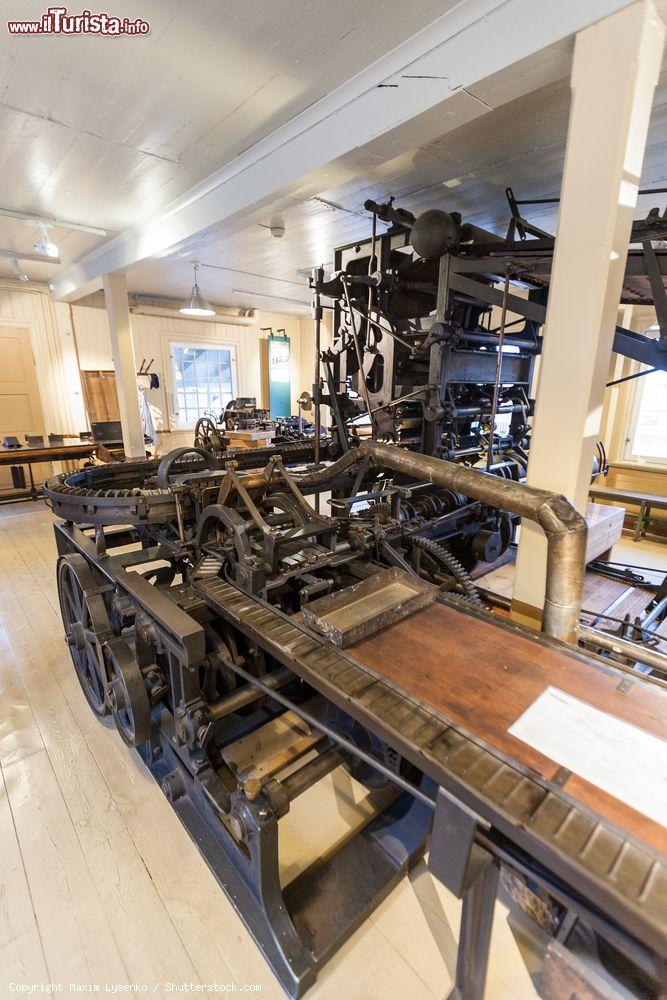 Immagine Interno del Match Museum a Jonkoping, Svezia.  Si trova in un bell'edificio in legno del 1848, un tempo fabbrcia di fiammiferi - © Maxim Lysenko / Shutterstock.com