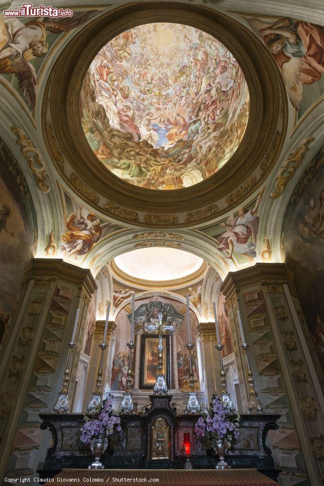 Immagine Interno del Santuario del Varallino a Galliate in Piemonte - © Claudio Giovanni Colombo / Shutterstock.com