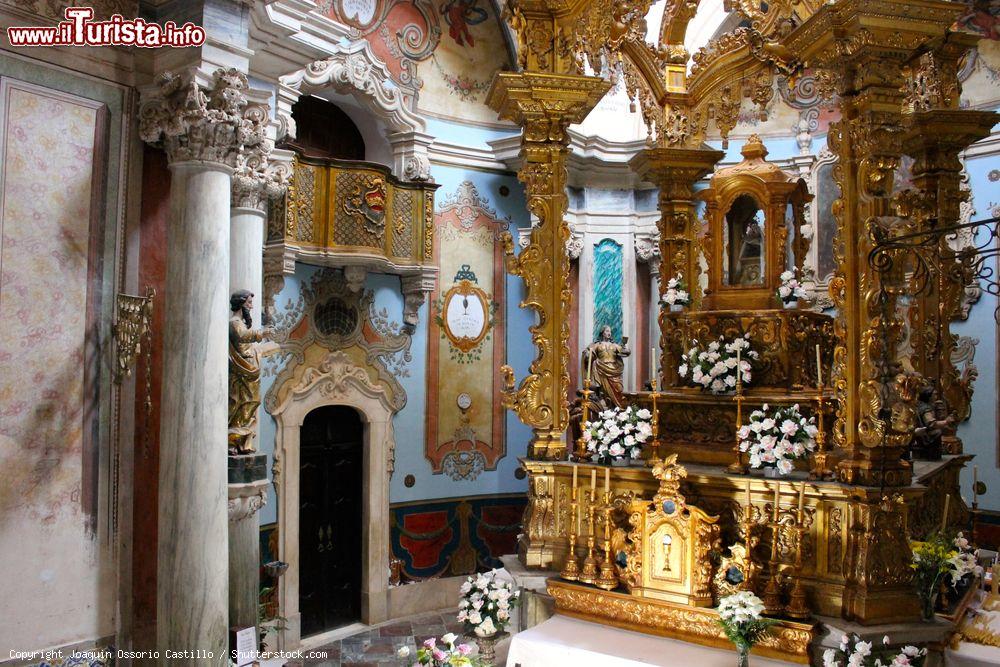 Immagine Interno del santuario mariano di Nostra Signora di Aires, Viana do Alentejo (Portogallo) - © Joaquin Ossorio Castillo / Shutterstock.com