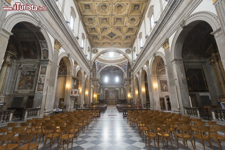 Immagine Interno della cattedrale di Città di Castello, Umbria, Italia. Dedicata ai santi Florido e Amanzio,  il principale luogo di culto cittadino fu costruito fra il VII° e il XVI° secolo  - © Claudio Giovanni Colombo / Shutterstock.com