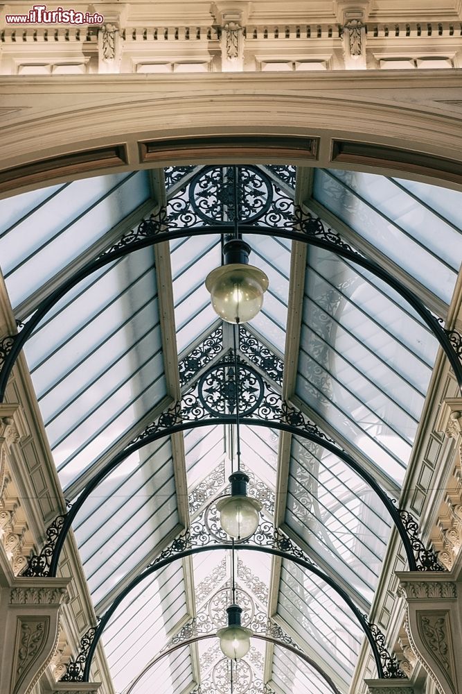 Immagine Interno di un'elegante galleria di Melbourne, Australia.