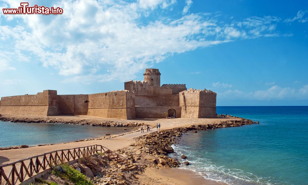 Immagine Isola di Le Castella a Capo Rizzuto in Calabria