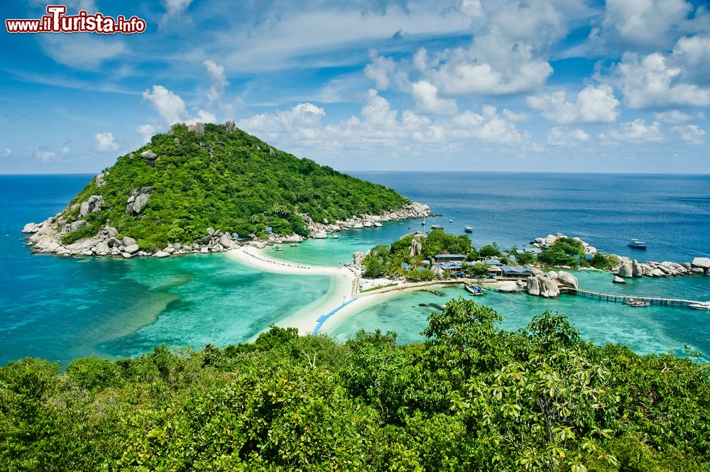 Immagine L'isola di Nang Yuan in Thailandia si trova a poca distanza da quella più grande di Ko Tao