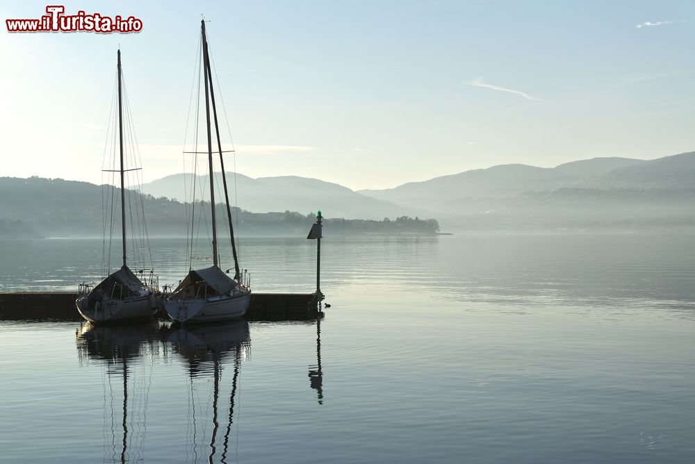 Immagine Ispra sul Lago Maggiore fotografata in inverno