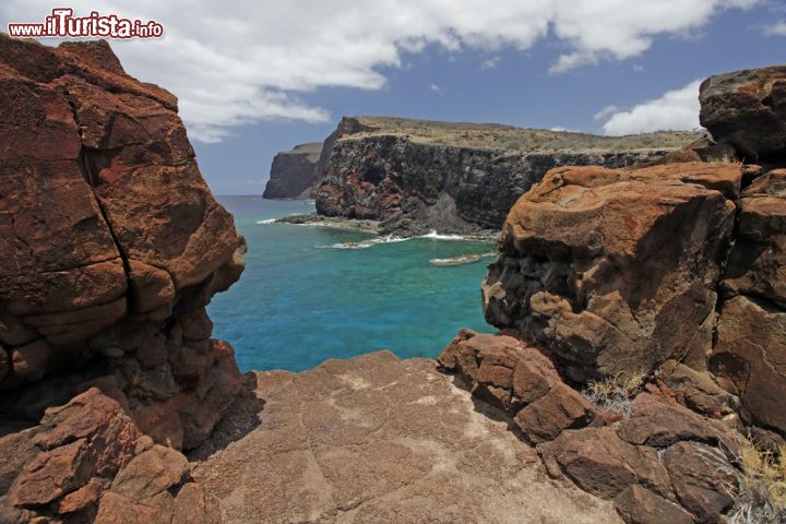 Immagine Il panorama di Kahekili's Leap presso il Kaunolu Village, sull'isola di Lanai, alle Hawaii