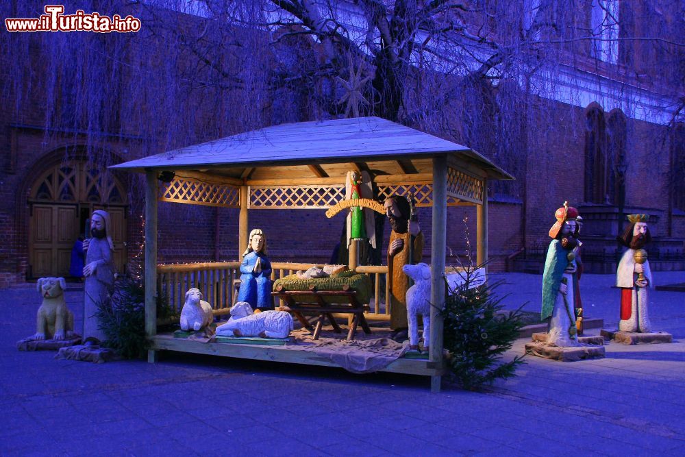 Immagine Il presepe allestito in centro a Kaunas, la seconda città per importanza della Lituania.