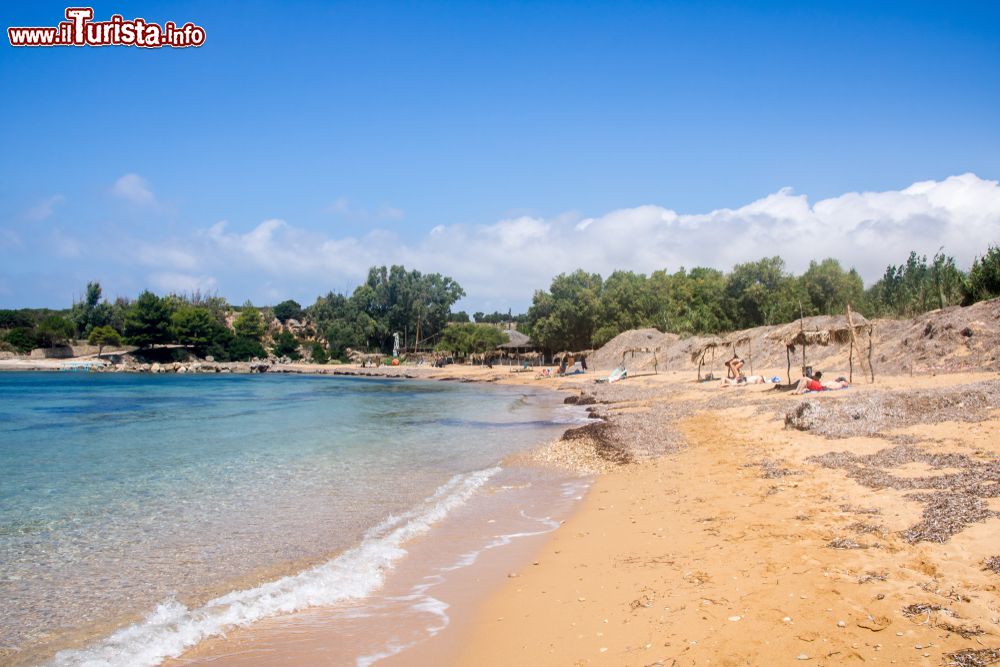 Immagine La baia e la spiaggia di Vatsa a Cefalonia in Grecia