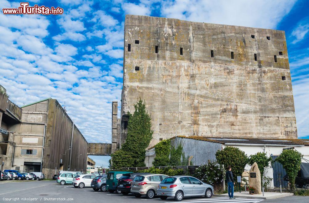 Immagine La base tedesca della Seconda Guerra Mondiale a Lorient in Bretagna - © nikolpetr / Shutterstock.com