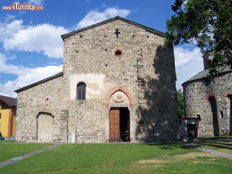 Immagine La Basilica di San Vincenzo a Galliano: è il monumento storico più importante di Cantù, fondata aoltre 1000 anni fa, più esattamente nel 1007.