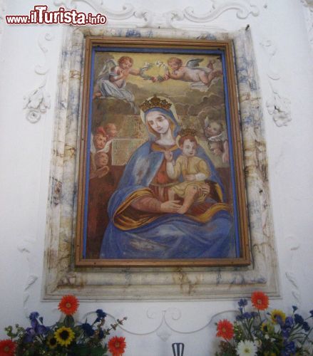Immagine La Beatissima Vergine dei Confini, si trova nell'omonima chiesa di Montone, in provincia di Perugia - © Renato Vecchiato - CC BY-SA 3.0 - Wikipedia