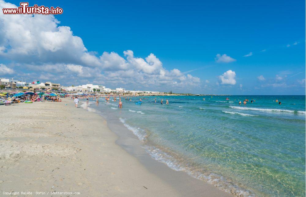 Immagine La bella spiaggia di San Foca di Melendugno nel Salento, costa adriatica della Puglia - © Balate Dorin / Shutterstock.com
