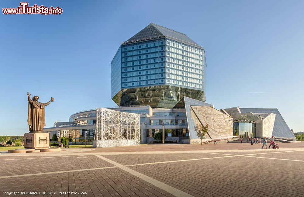Immagine La Biblioteca Nazionale di Minsk, la capitale della Bielorussia, est Europa - © BAHDANOVICH ALENA / Shutterstock.com