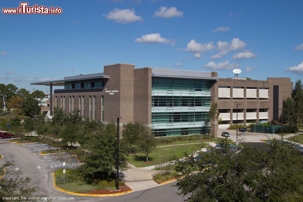 Immagine La Biblioteca Thomas G. Carpenter presso l'University of North Florida a Jaksonville, nel nord dello stato - © Rob Wilson / Shutterstock.com