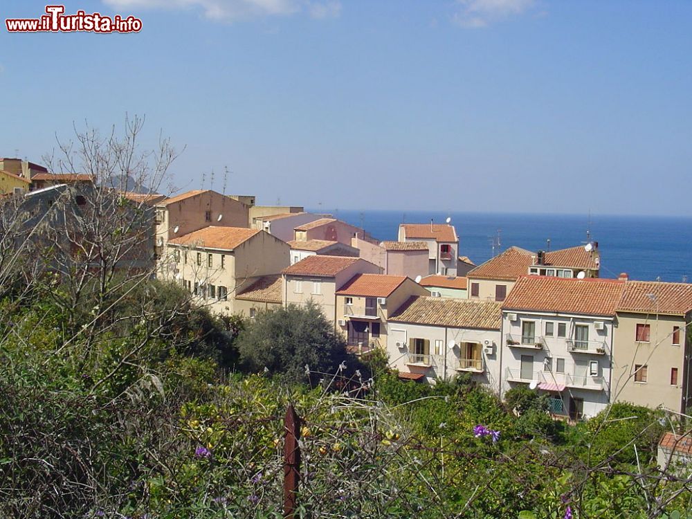 Immagine La borgata di Sant'Ambrogio, costa nord della Sicilia