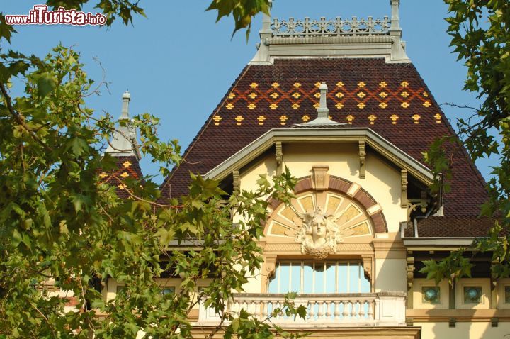 Immagine La casa dei fratelli Lumière a Lione, Francia. E' il 1895 quando i due fratelli Lumière inventano il cinema; il museo è ospitato proprio nell'abitazione che vide l'origine della settima arte - © Jakez / Shutterstock.com