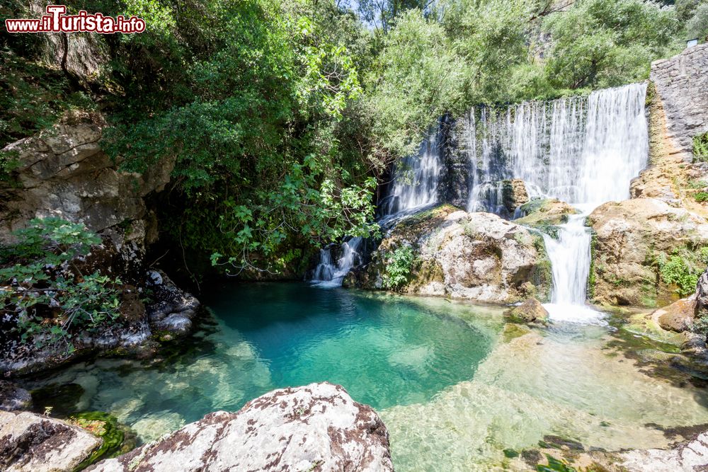 Immagine La cascata del fiume Auso nel Parco Nazionale del Cilento e del Vallo di Diano